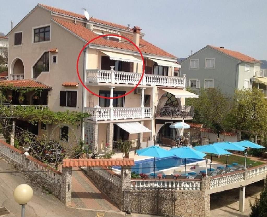 Apartment Apartments Villa Vera Novi Vinodolski